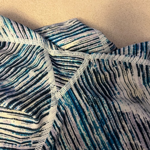 LULULEMON YOGA PANTS - Picture 3 of 4